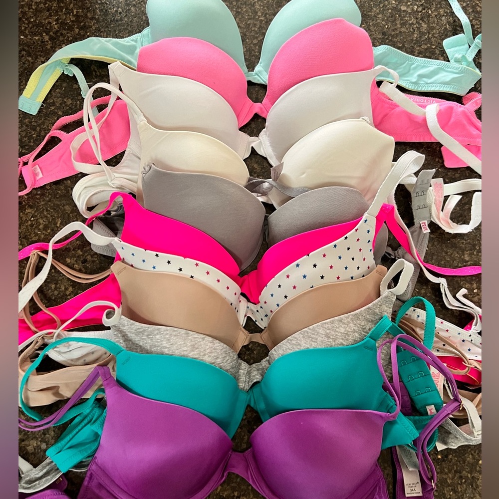 Victoria’s Secret bras 34A